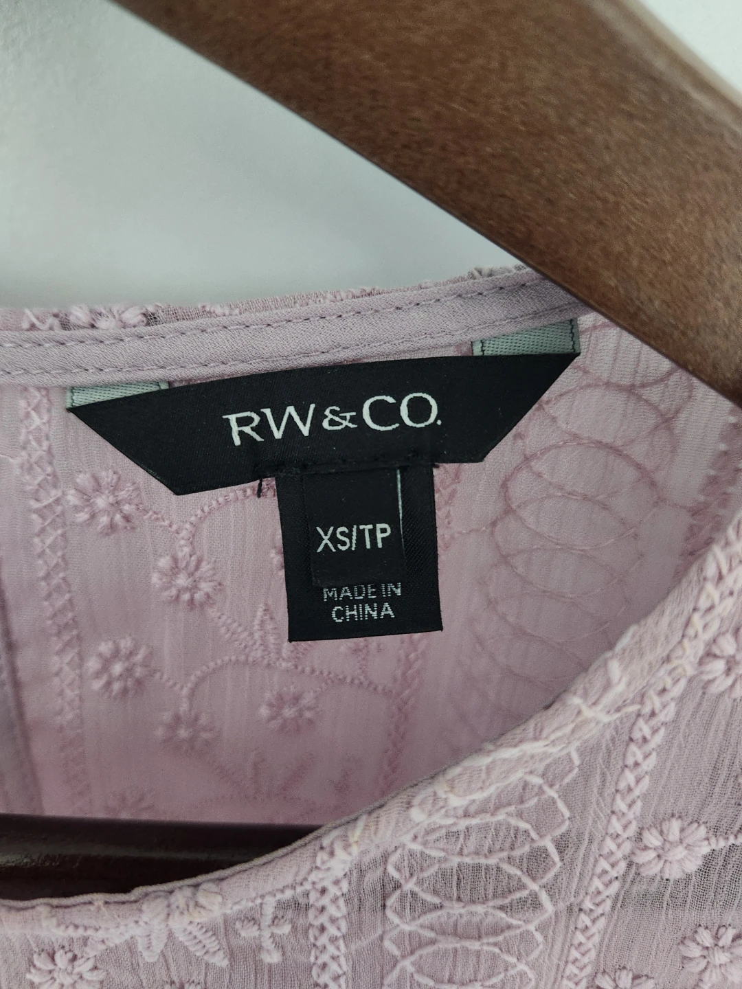 RW&CO. Pink Lace Sleeveless Top - XS - photo 4