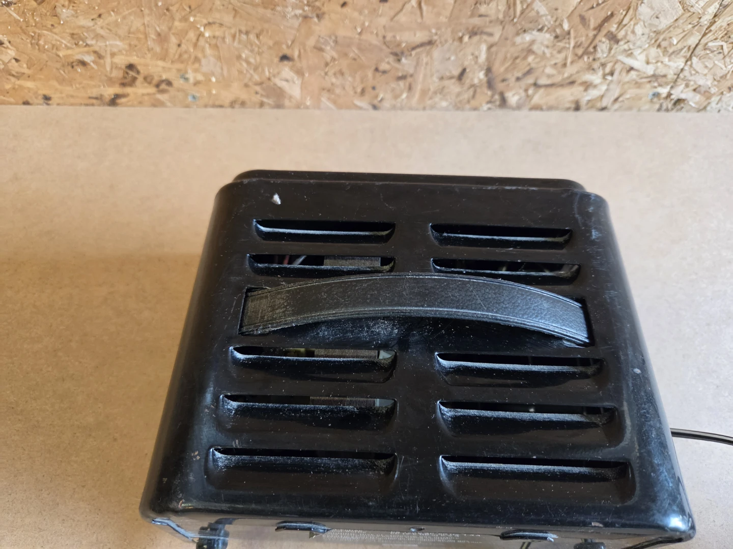 MotoMaster Battery Charger 11-1536-4 - photo 3