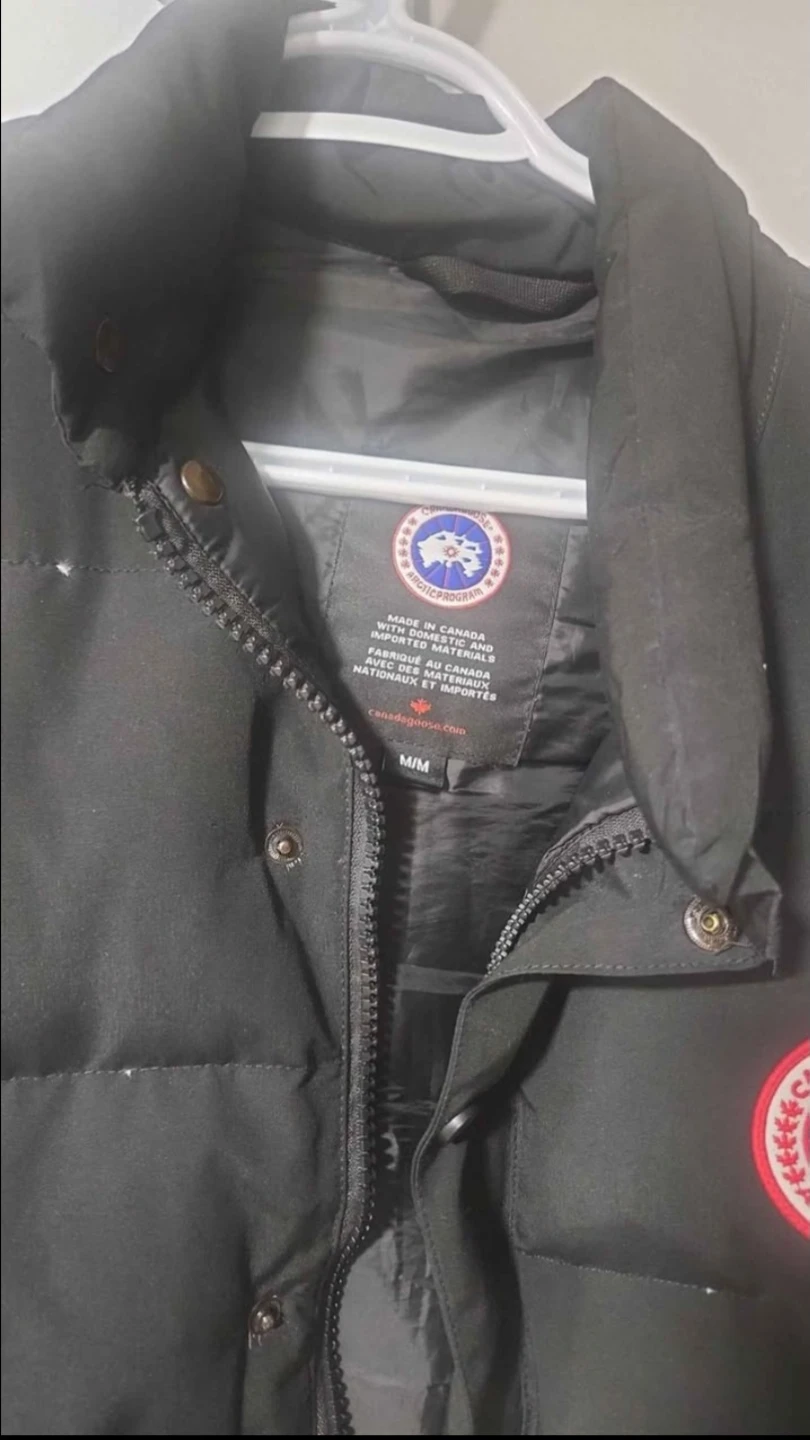 Canada Goose Vest - photo 2