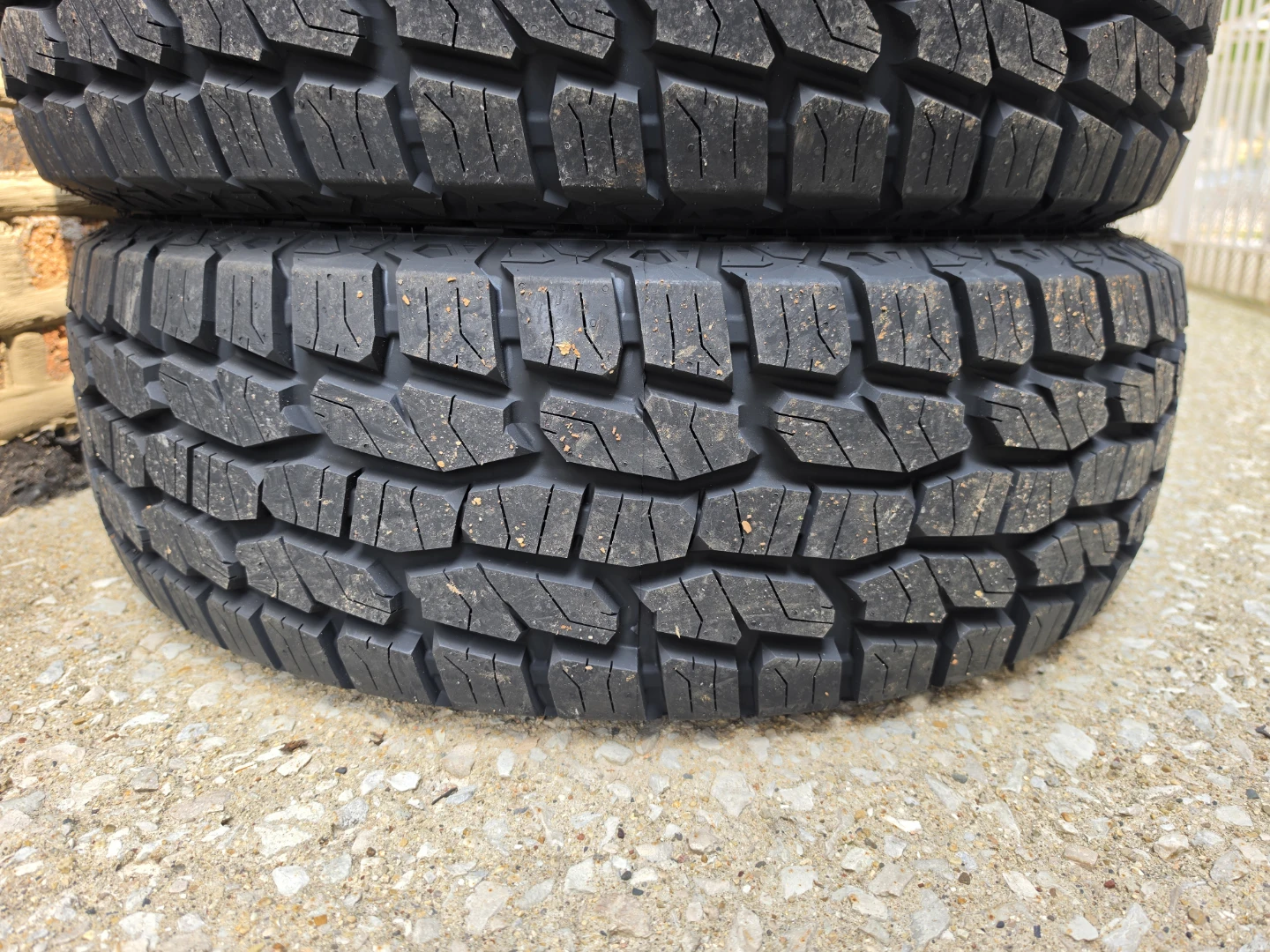 New 245/70/17 Atlas a/t all terrain tires - photo 2
