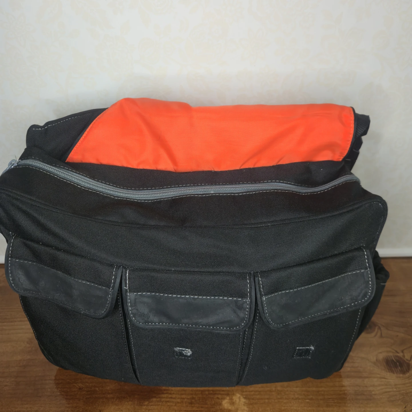 Diaper dude bag - photo 5