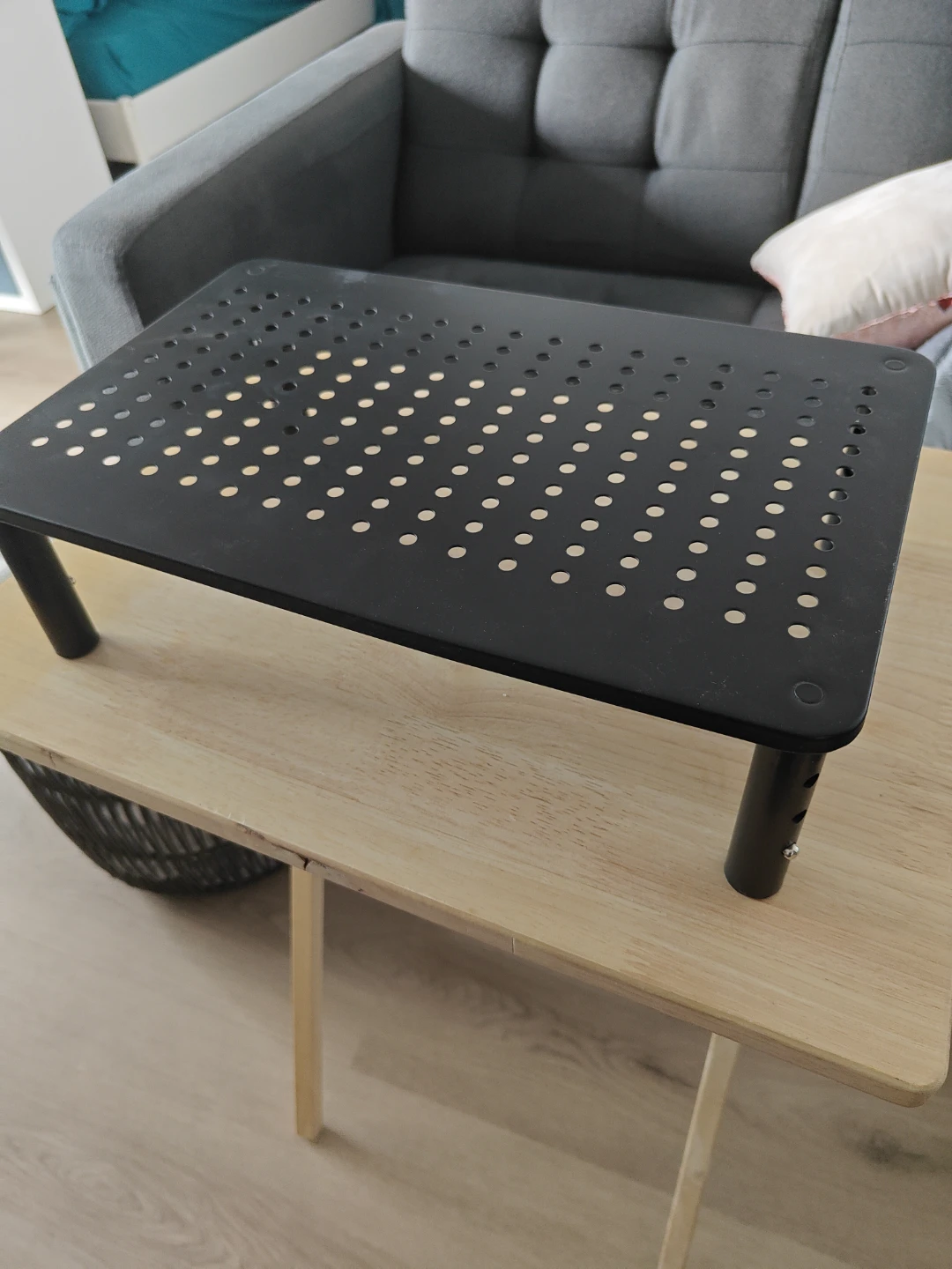 Black Adjustable Laptop/Monitor Stand
