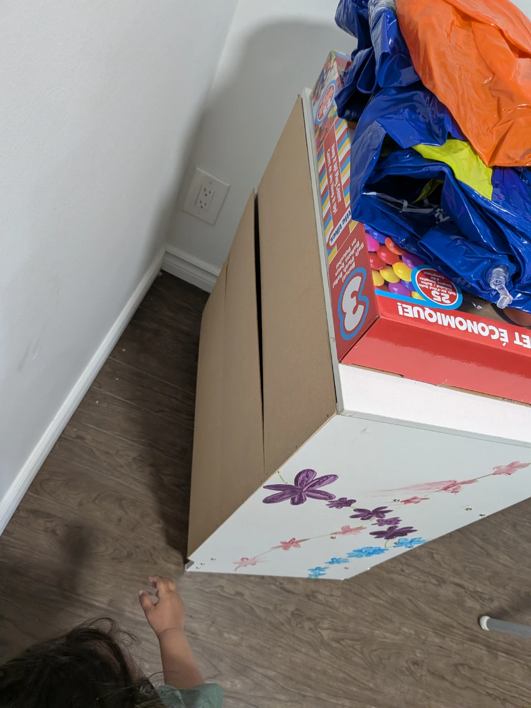 Small storage cabinet - photo 2