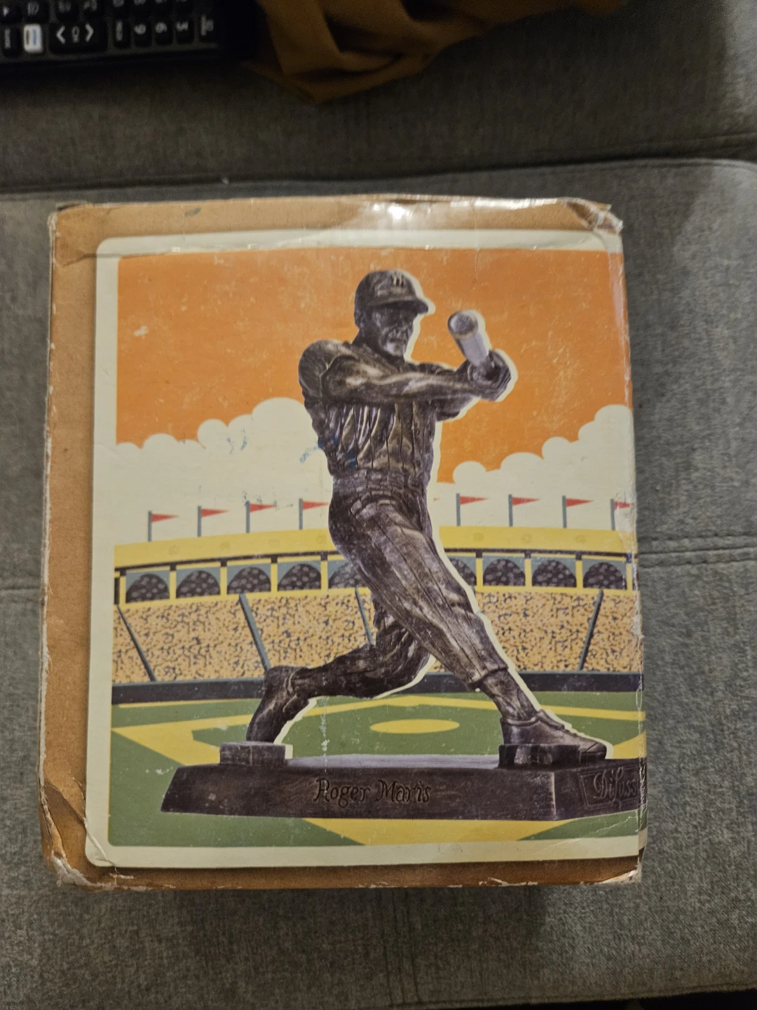 New York Yankees Legends Monument Park Roger Maris Statue - photo 4