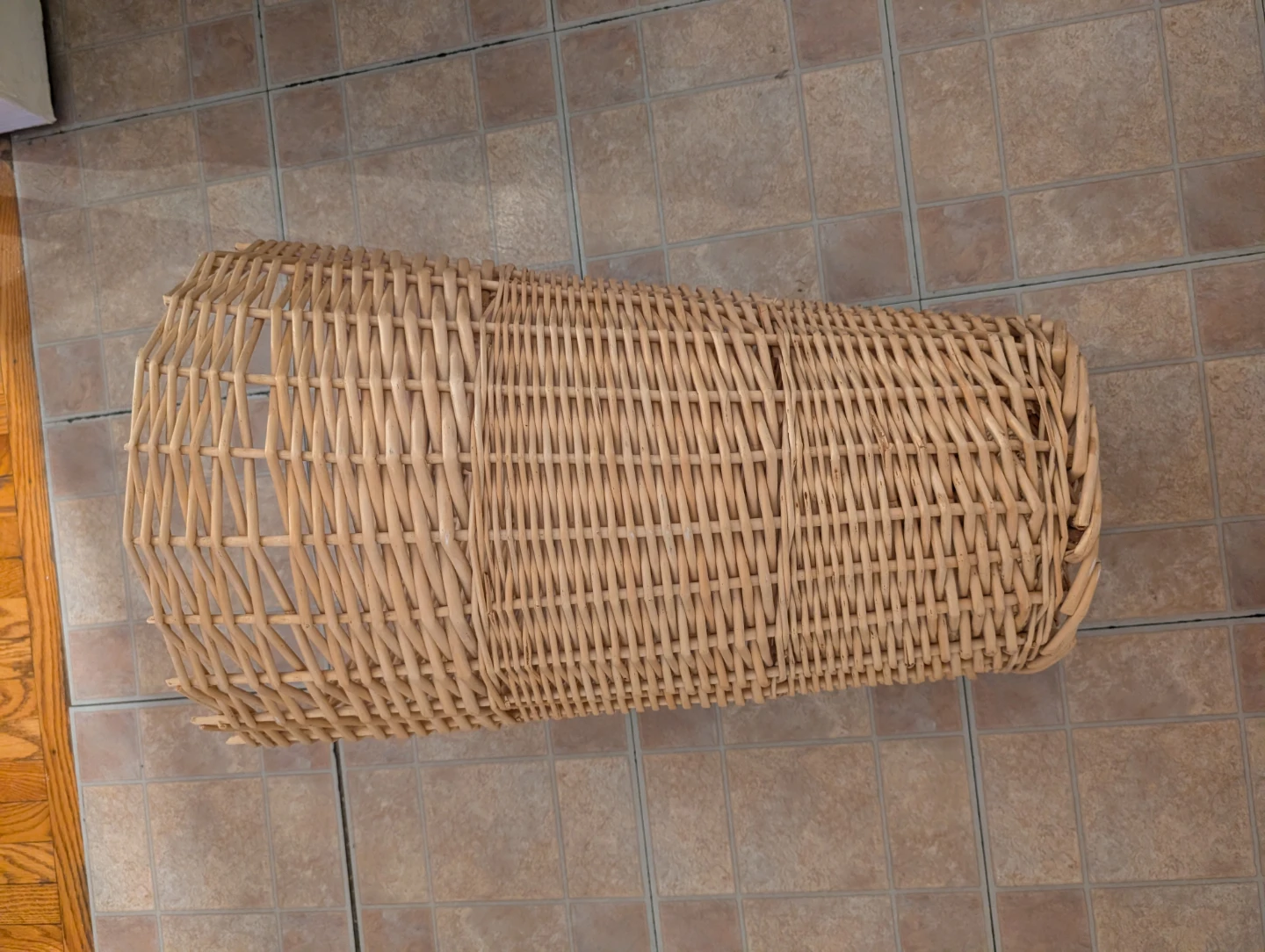 Wicker Laundry Hamper - photo 2