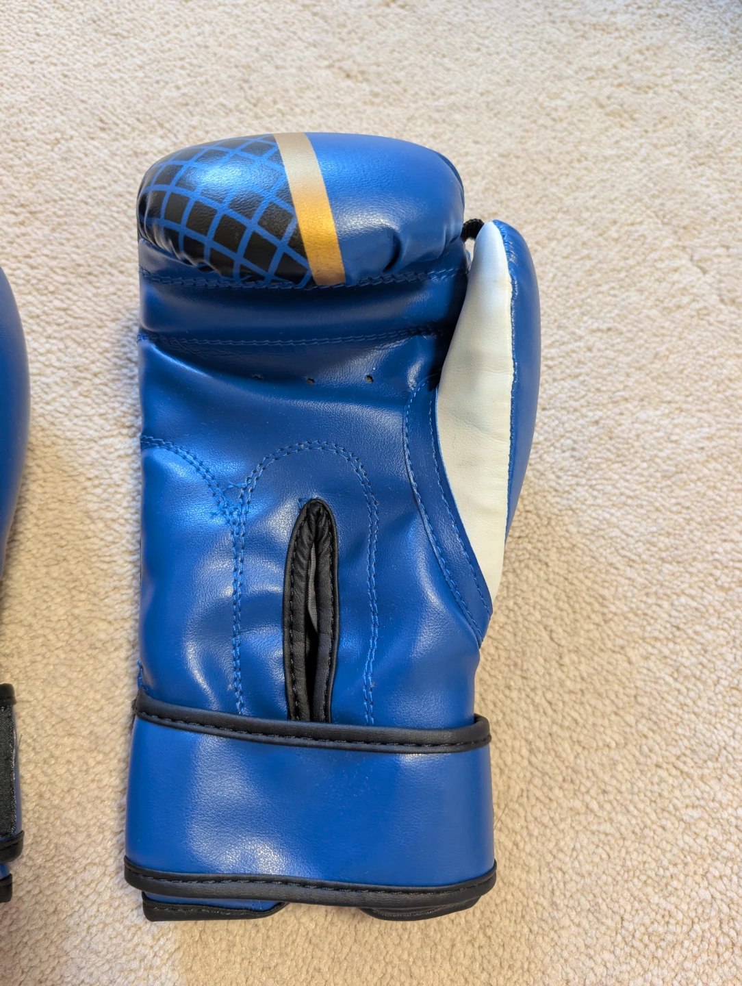 Right Punch Blue Boxing Gloves 6 oz - photo 3