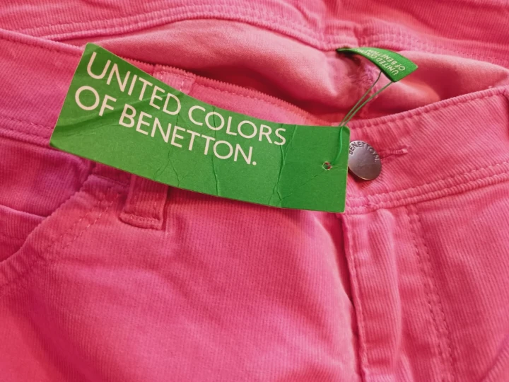 New !! United Colors of Benetton Skinny Pink Corduroy Pants. 10