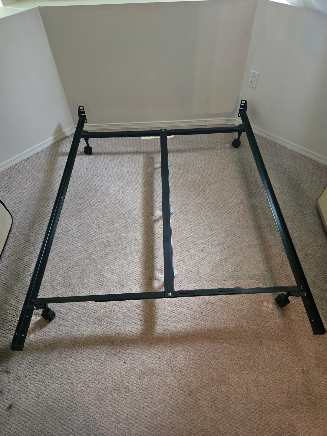 Standard Metal Bedframe on wheels - photo 4