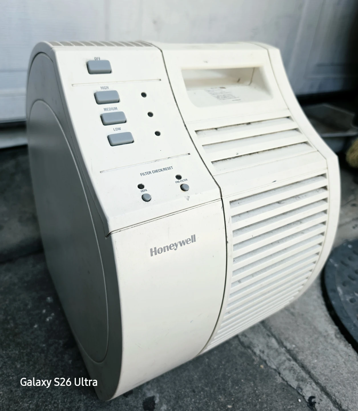 Honeywell 17000 Off White QuietCare True HEPA Air Purifier