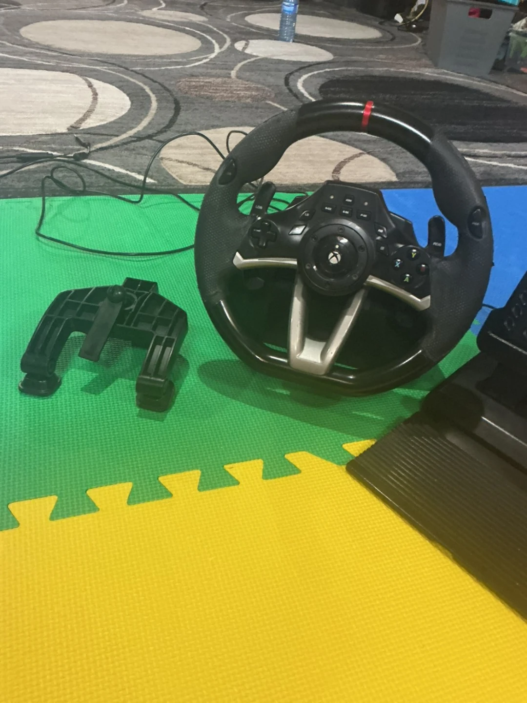 $100 LESS THAN RETAIL Hori Racing Wheel Overdrive with Pedals - photo 3