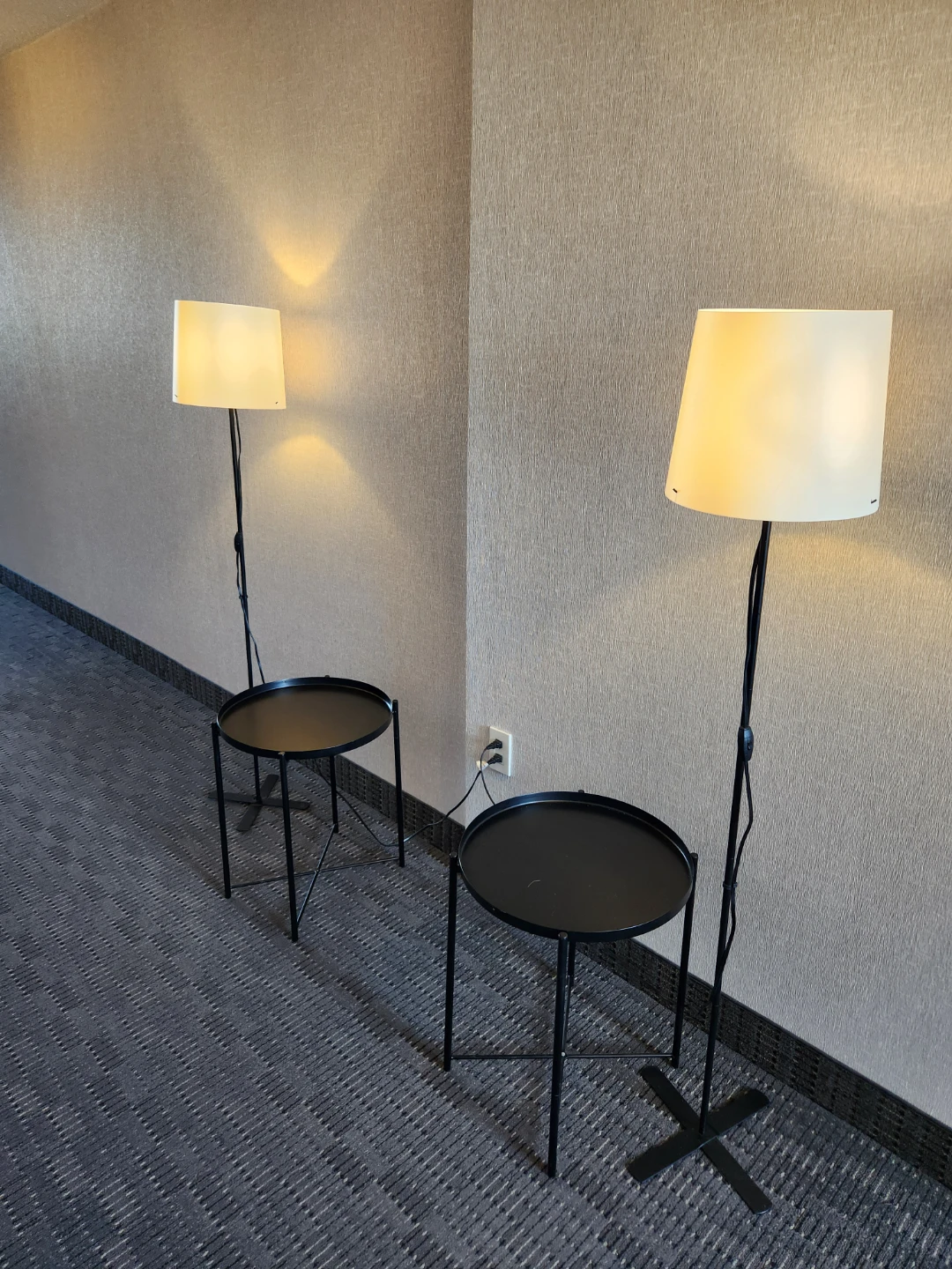 🇨🇦   2 IKEA Floor Lamps with Side Tables
