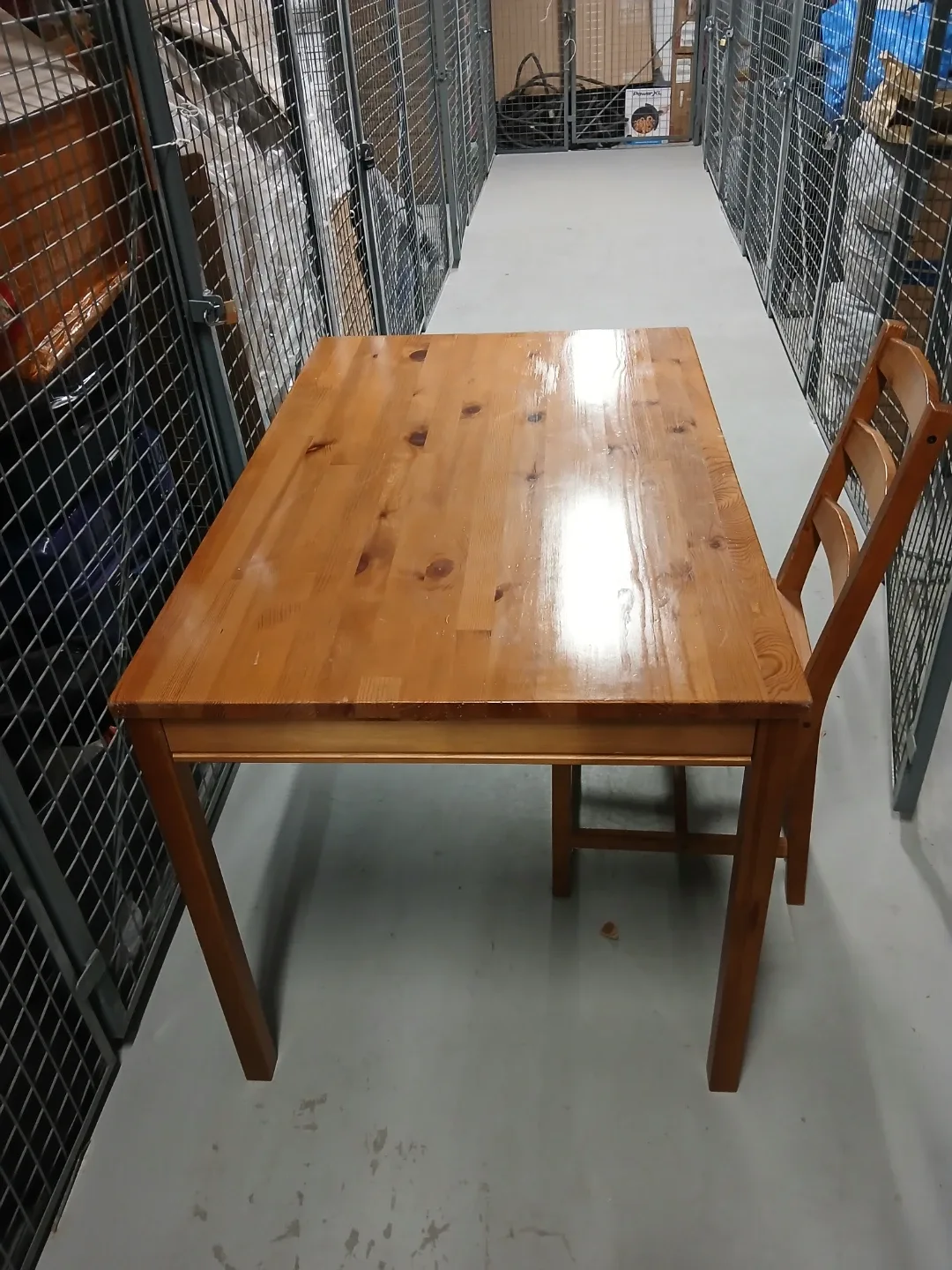 IKEA HAGERNAS Table with 1 chair