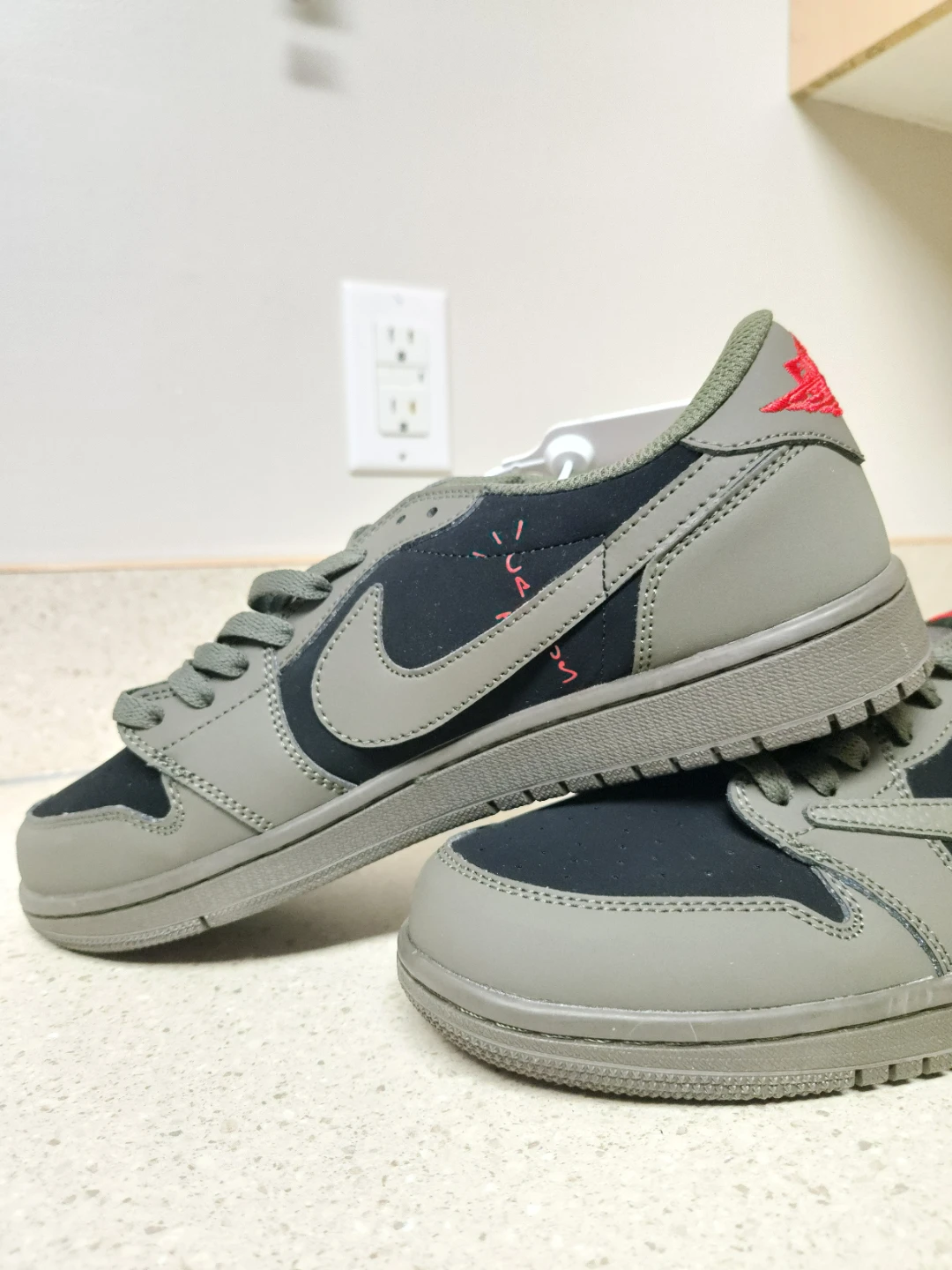 Nike Air Jordan 1 Low - photo 2