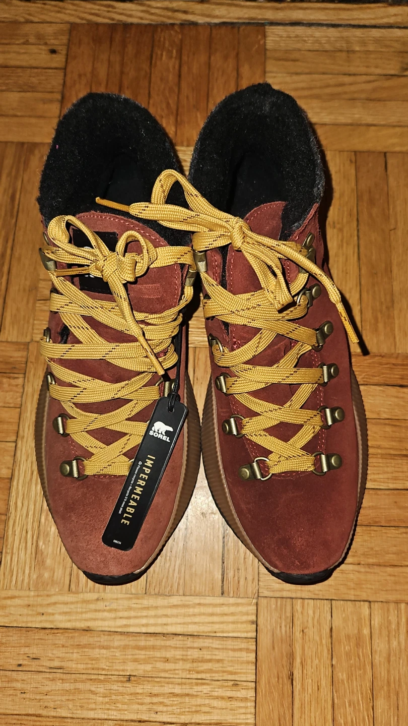 Sorel Waterproof Winter Boots - Size 8