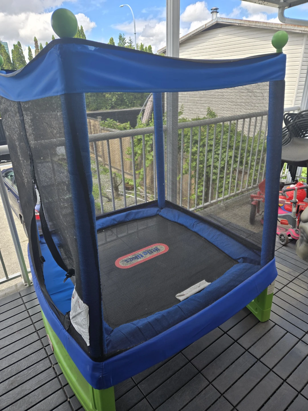 Little tikes trampoline - photo 3
