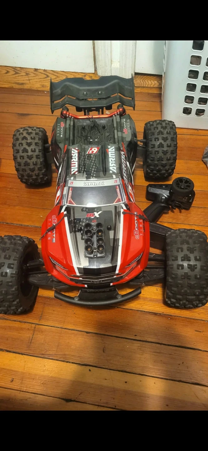 Arrma Kraton 6S RC Truck - photo 2