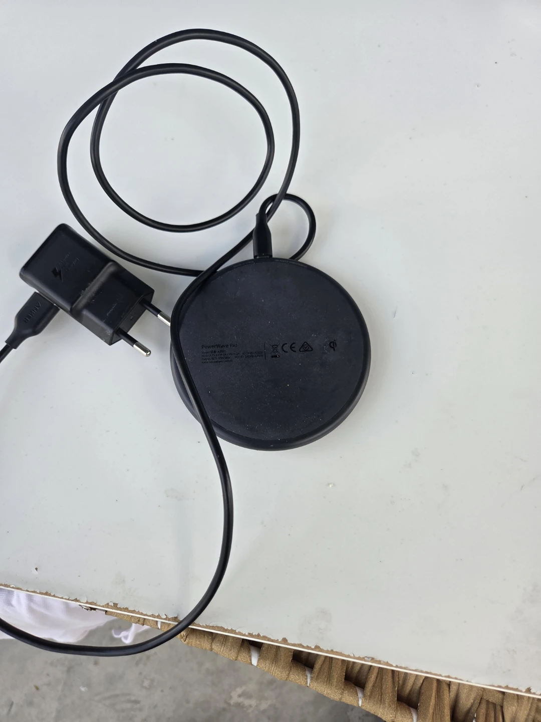 Anker Wireless Charger Pad with Power Delivery Wall Charger