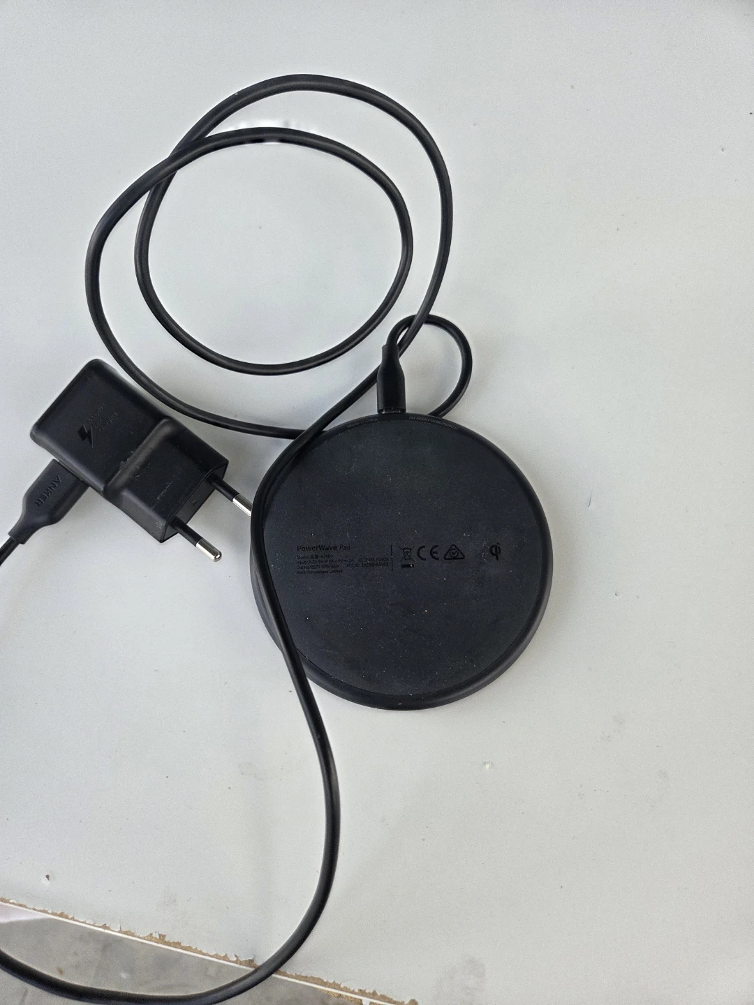Anker Wireless Charger Pad with Power Delivery Wall Charger - photo 2