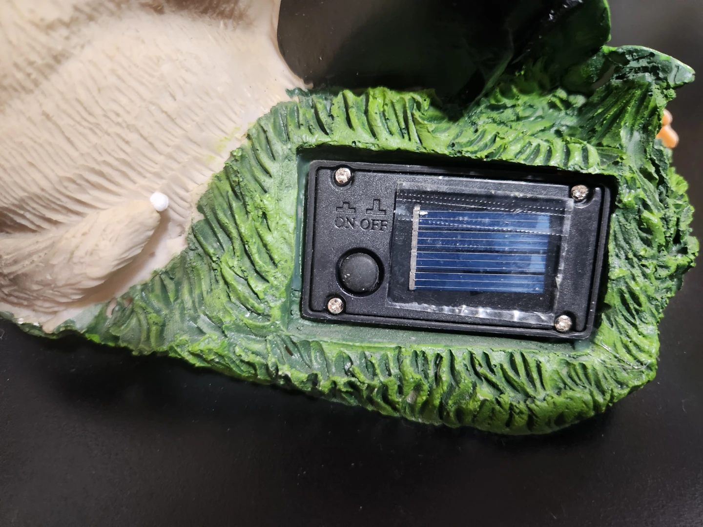 Brand new Solar Powered Pug Garden Statue with Light-Up Flowers - photo 4