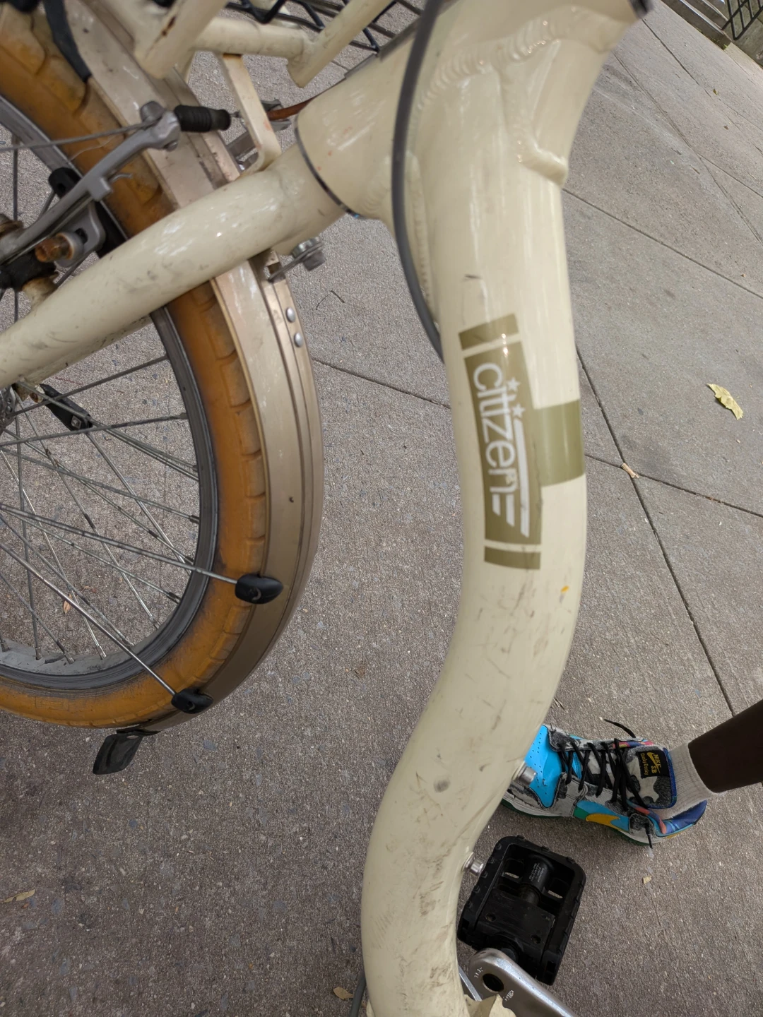 Citizen Cruiser Bike with Basket - photo 3