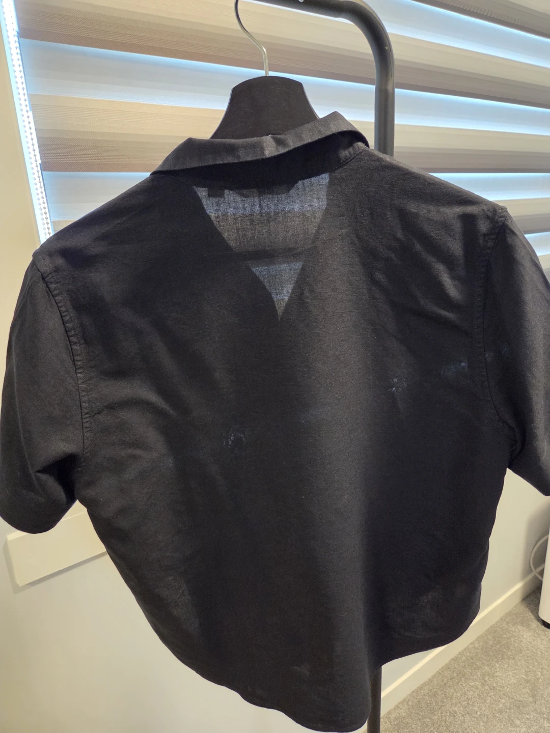 Uniqlo Black Short Sleeve Button-Up Shirt - photo 2