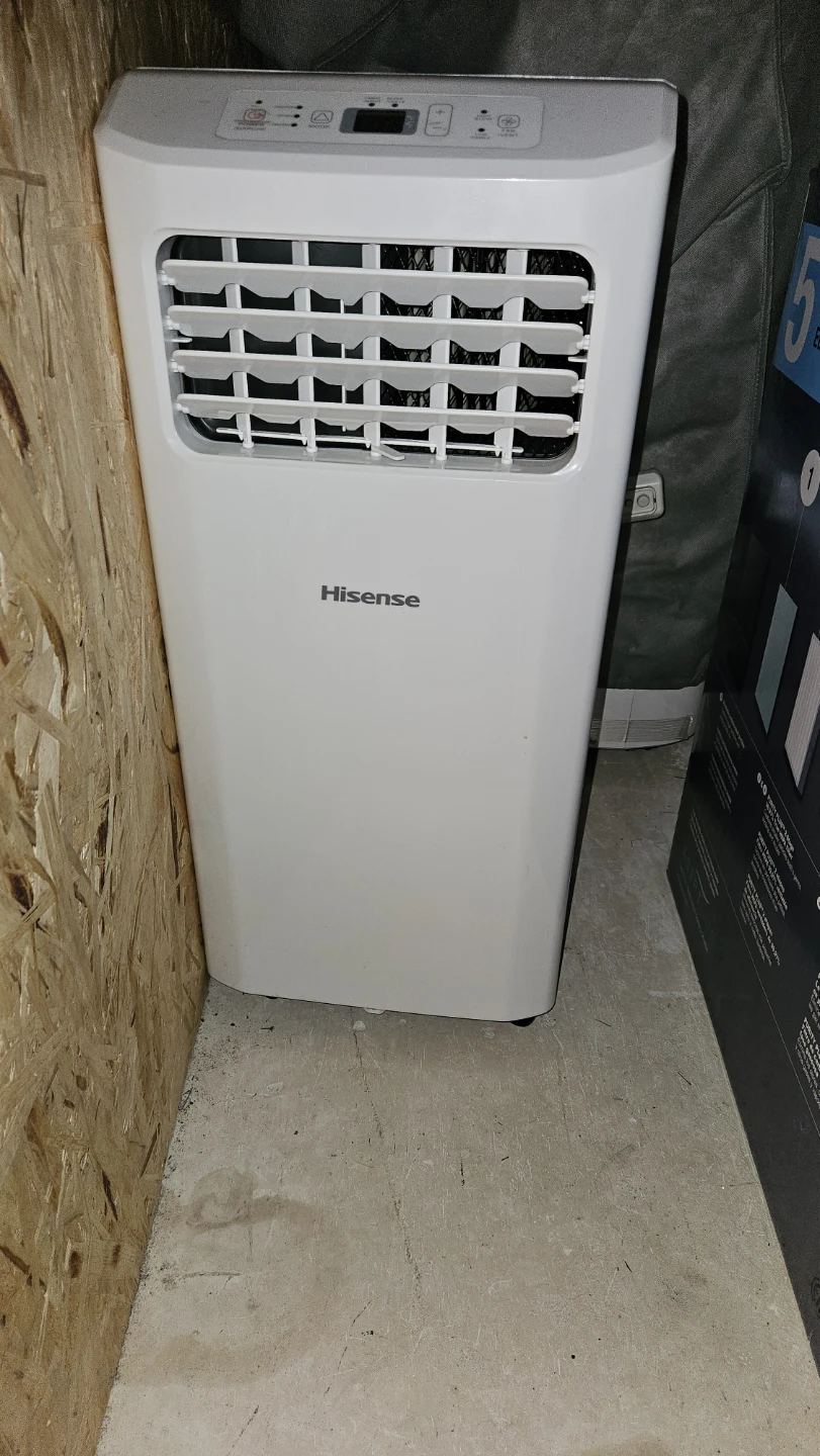 Hisense Portable Air Conditioner - photo 2