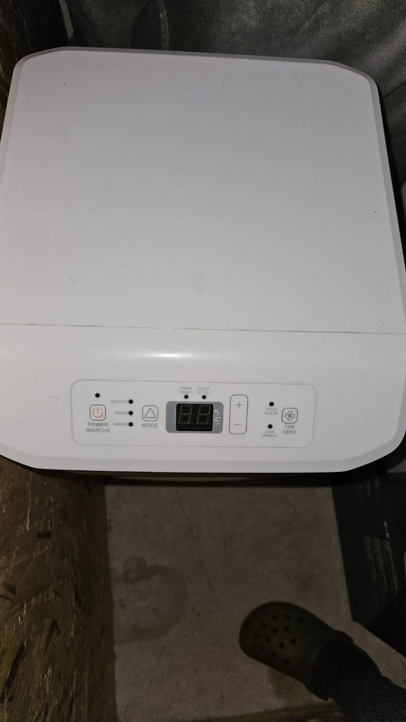 Hisense Portable Air Conditioner - photo 3