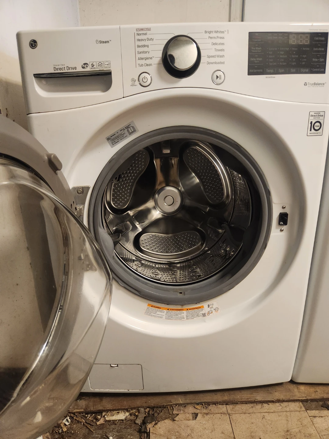LG Front Load Washer and Dryer Set - photo 5