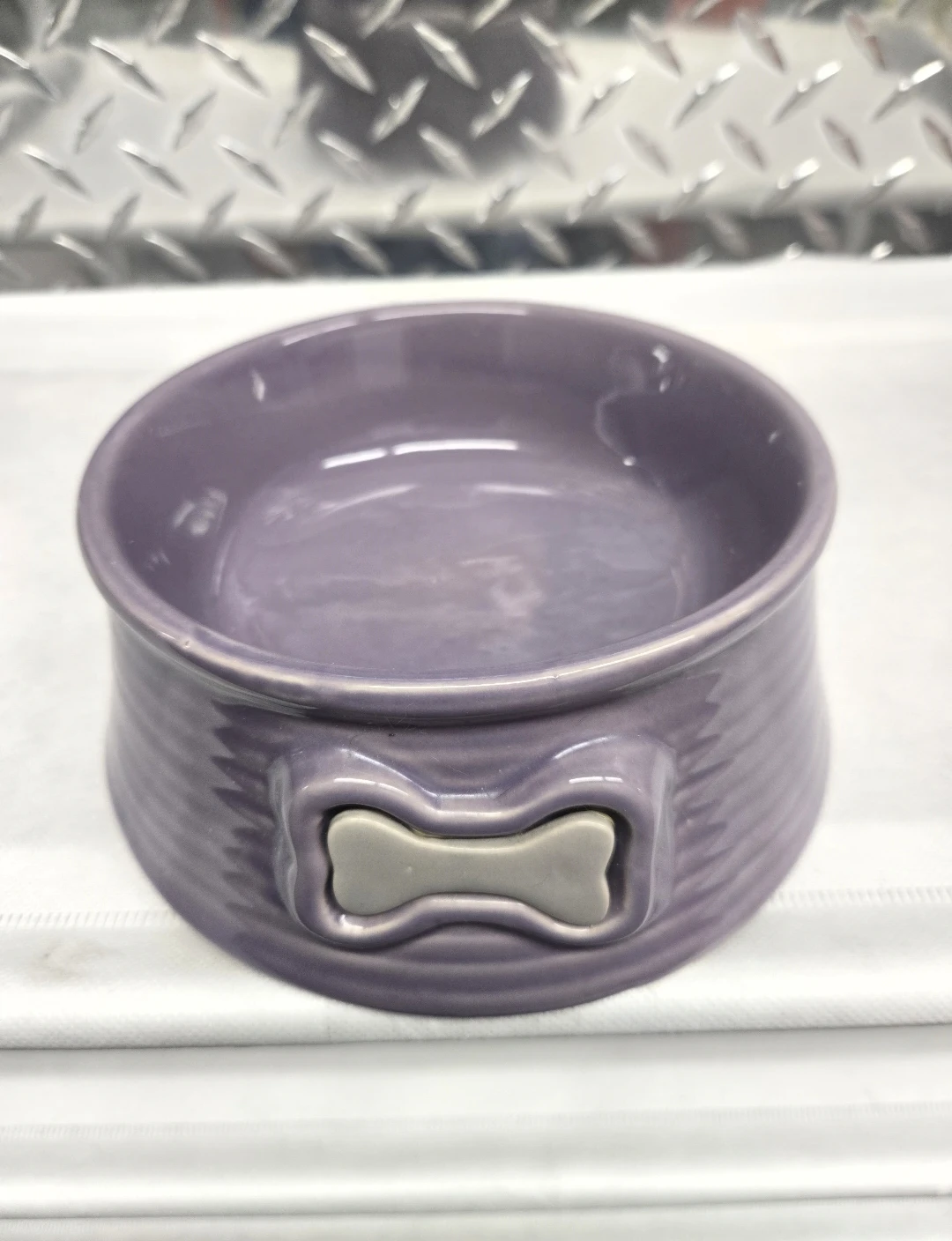 Ceramic Purple Dog Bowl with Cute Bone Detail – 5.5" - photo 2