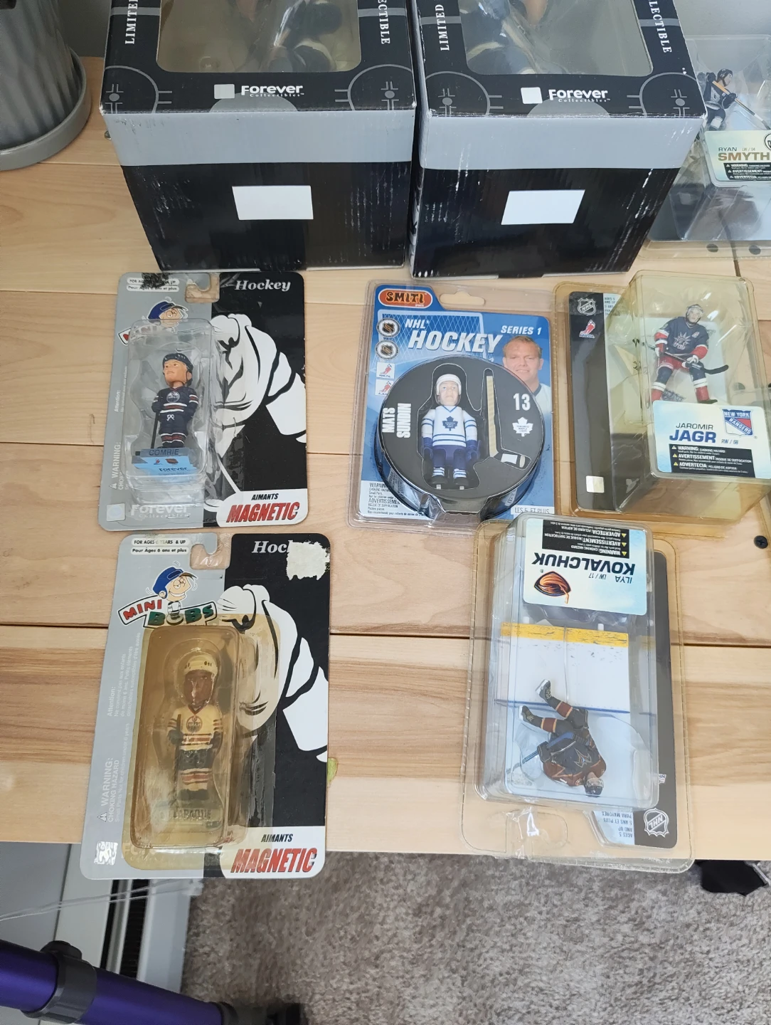 NHL Hockey Collectible Figures Lot - photo 5
