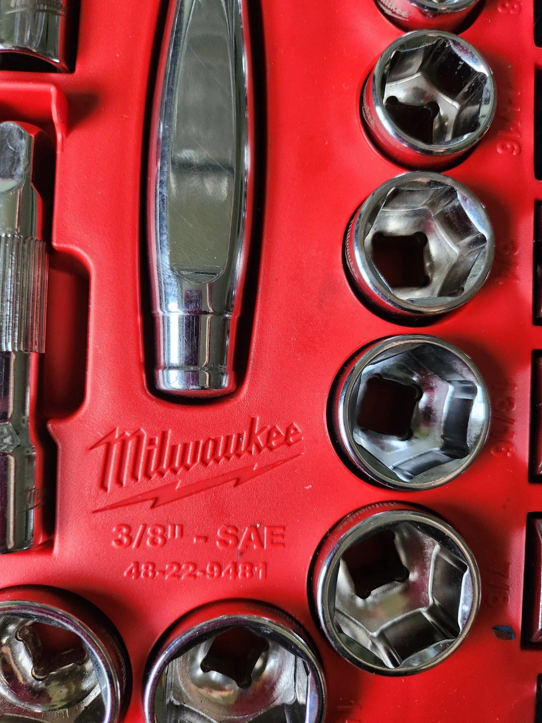 Milwaukee PACKOUT 3/8" SAE Socket Set - photo 3