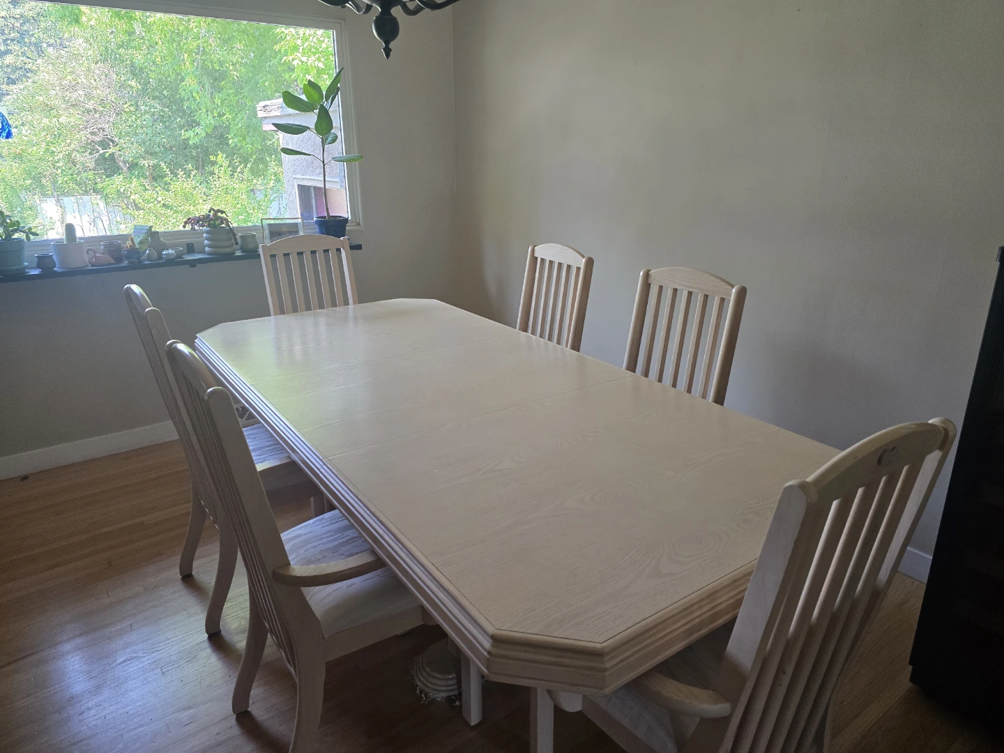 White oak dinning table