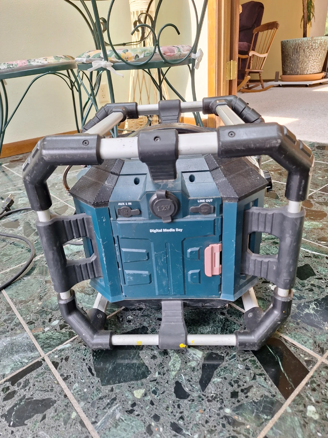 Bosch PowerBox Subwoofer Worksite Radio - photo 4