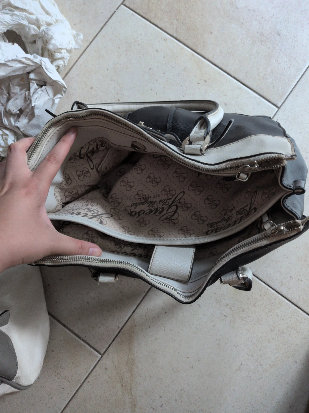 Set of 2 guess handbags - photo 2