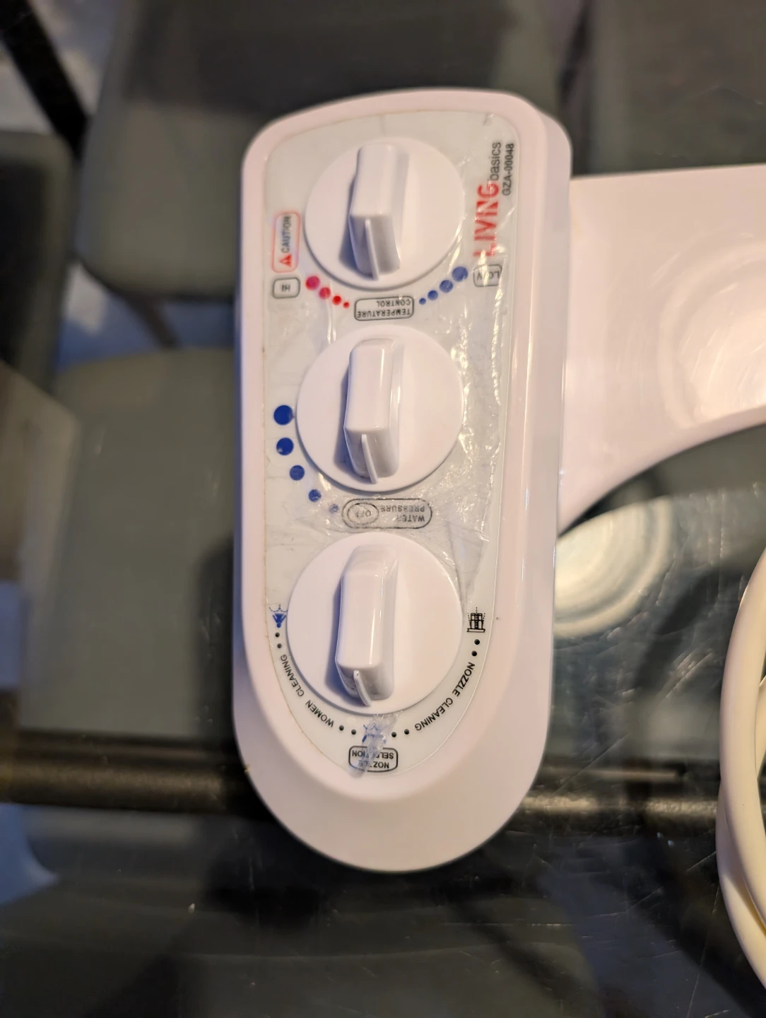 LIVING Bidet Toilet Seat Attachment - photo 3