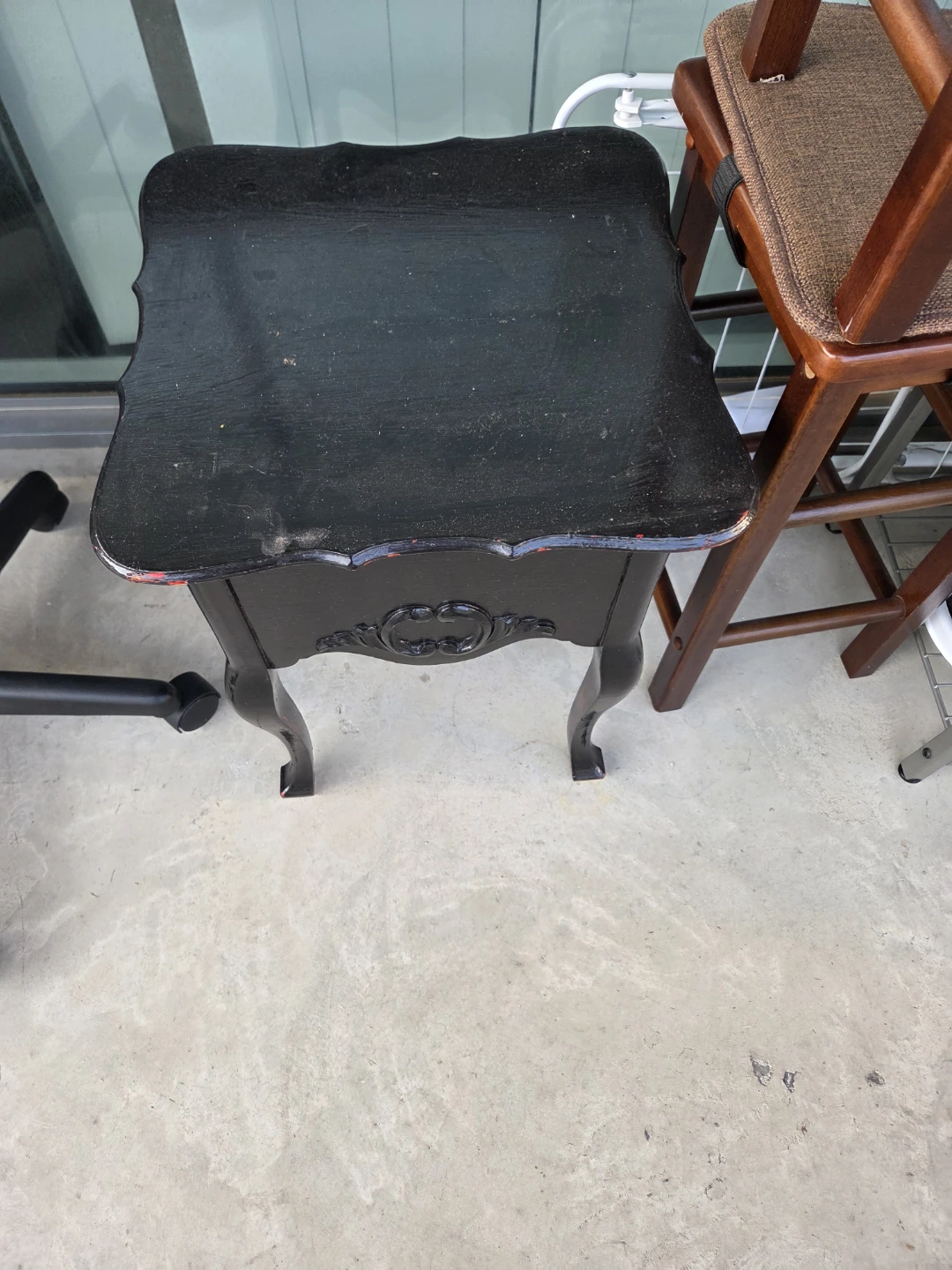 Black accent table - photo 4