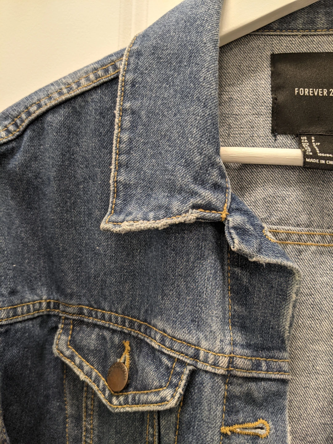 Forever 21 Classic Denim Jacket - photo 3