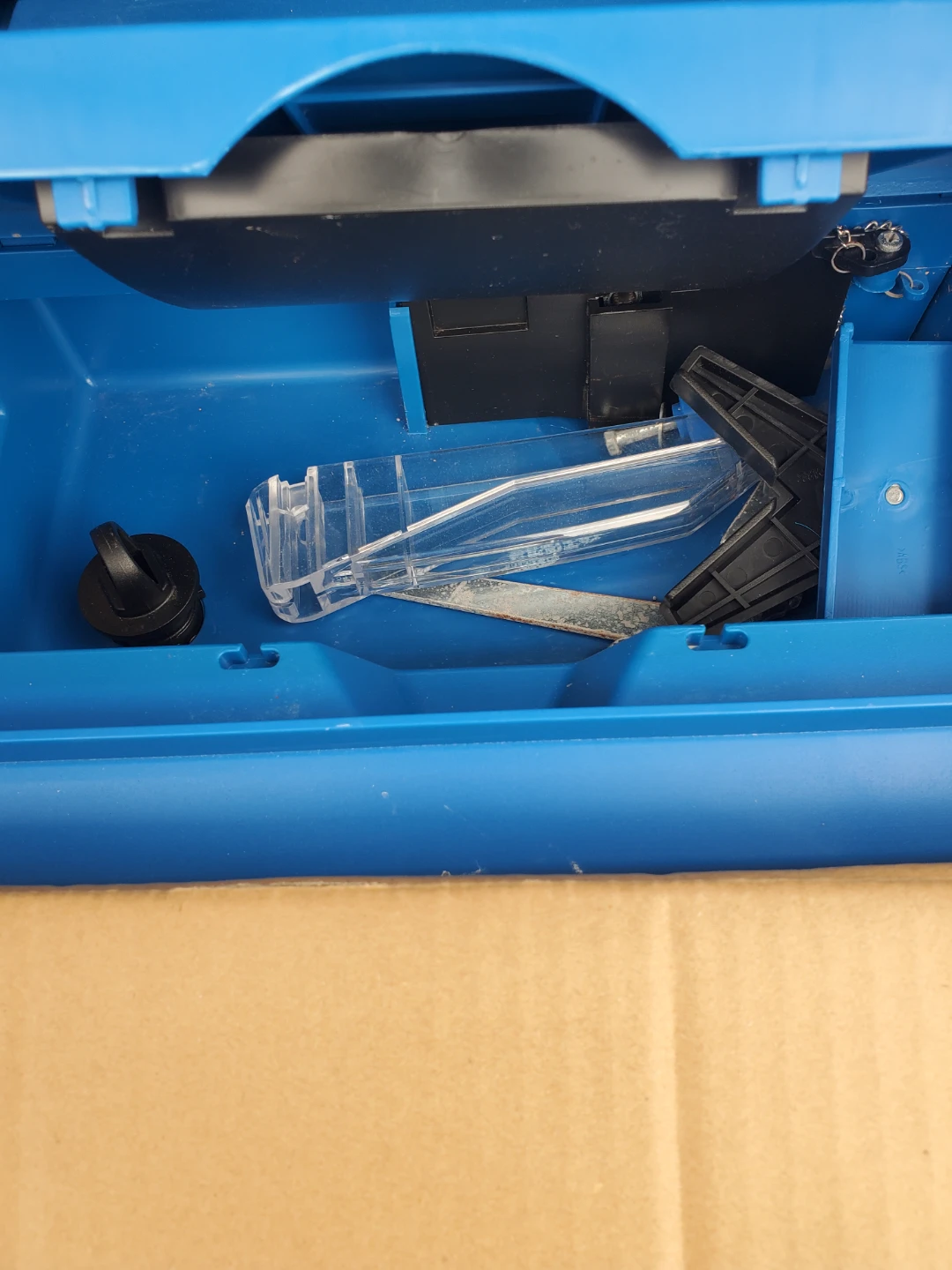 Mastercraft tabletop Tile Saw with Water Reservoir - photo 3