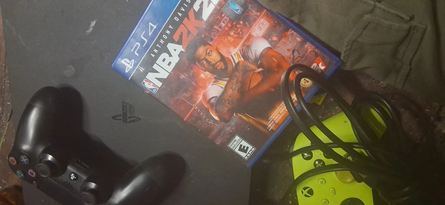 Sony PlayStation 4 Slim with NBA 2K21 - photo 3