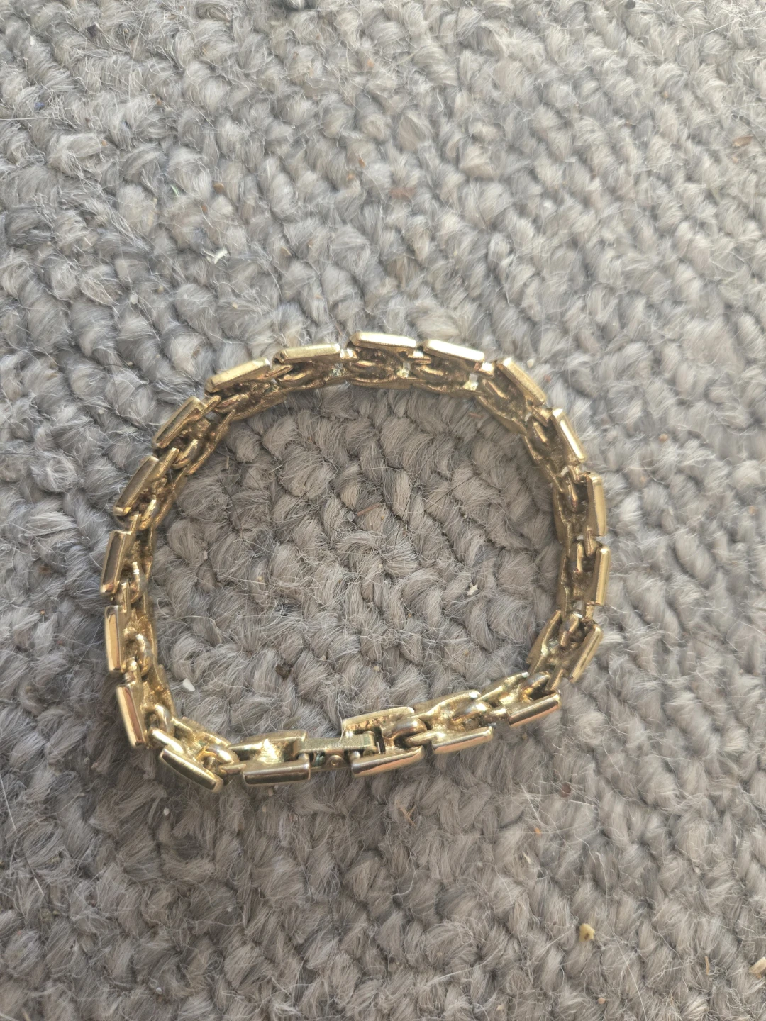 Gold tone bracelet with rhinestones - photo 2