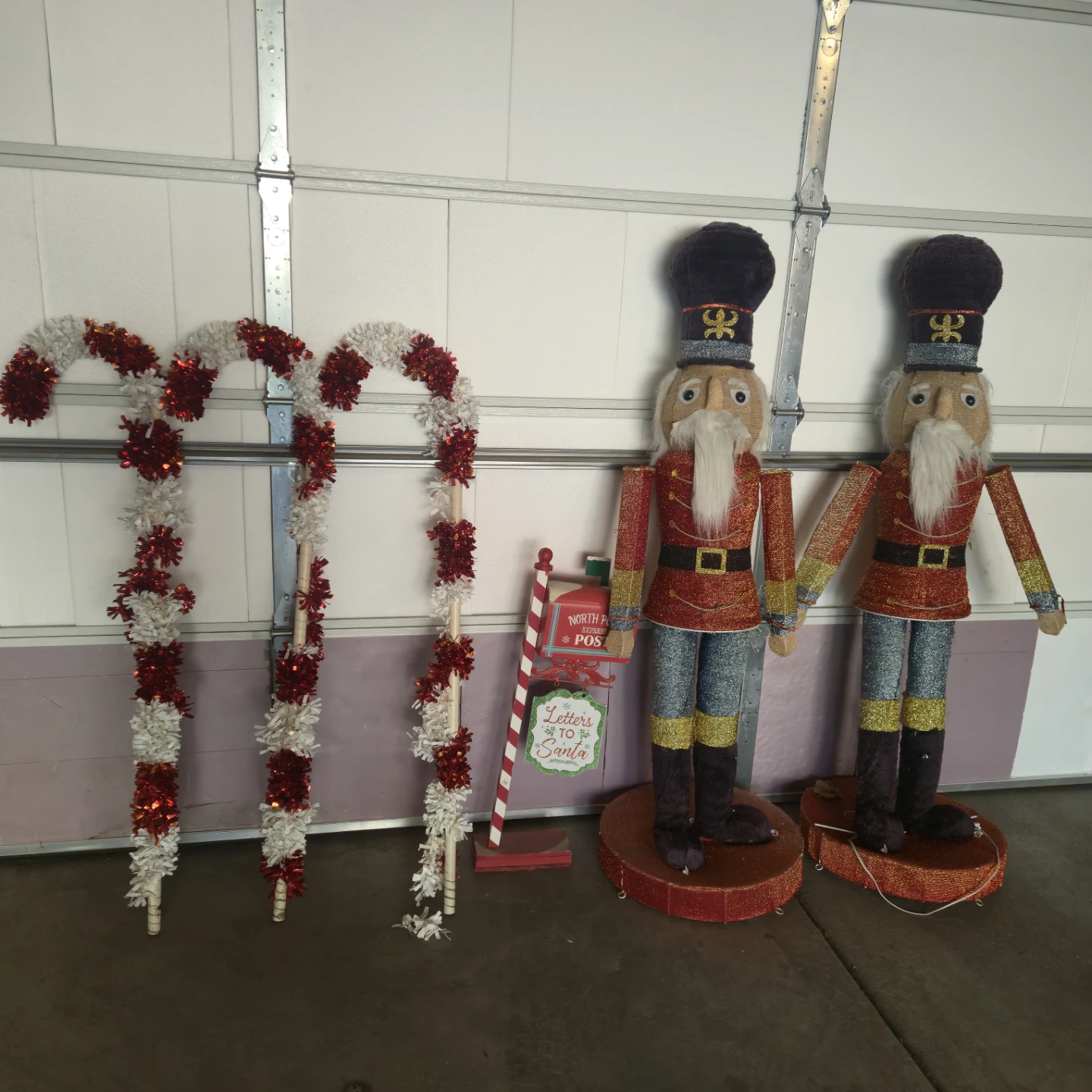 Giant Nutcracker Christmas Decorations (Set of 2)