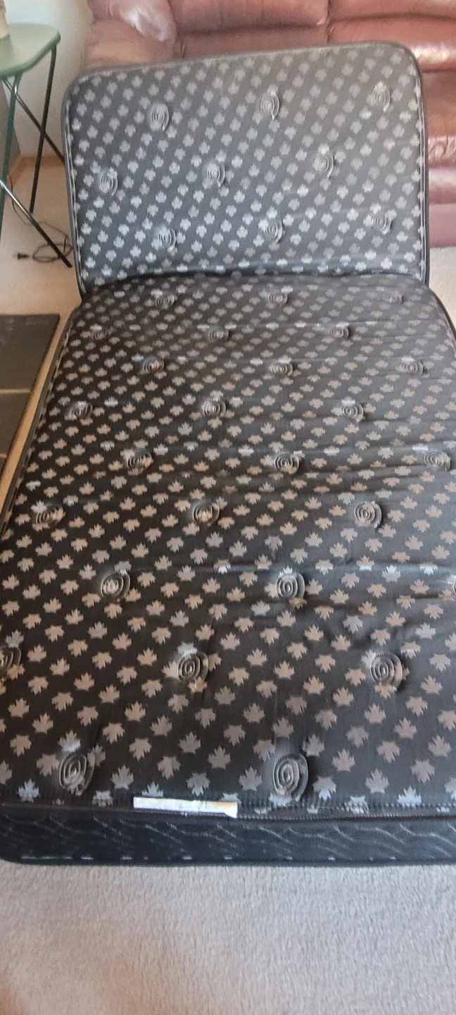Mattress with Maple Leaf Pattern