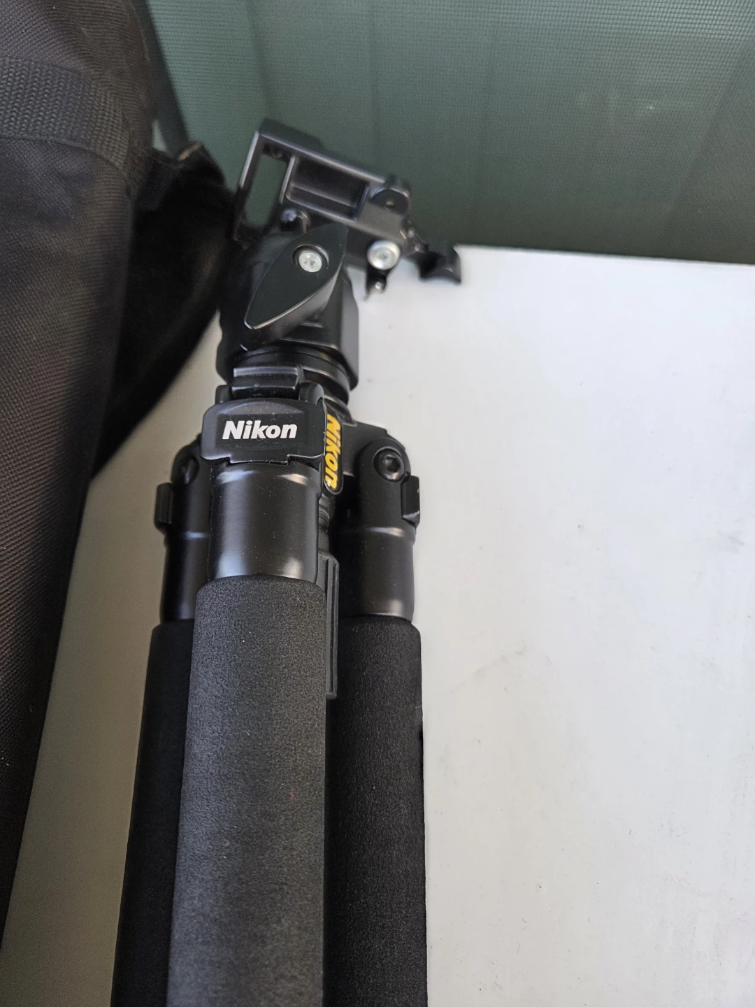 Nikon Camera Tripod with Carrying Case