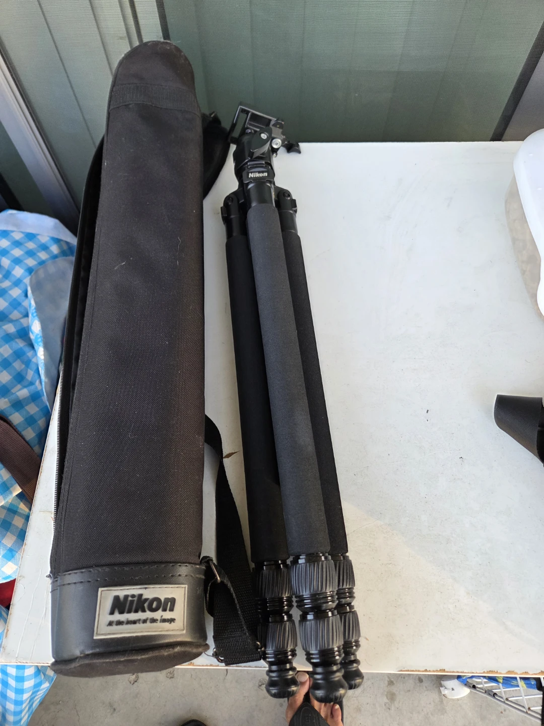 Nikon Camera Tripod with Carrying Case - photo 2