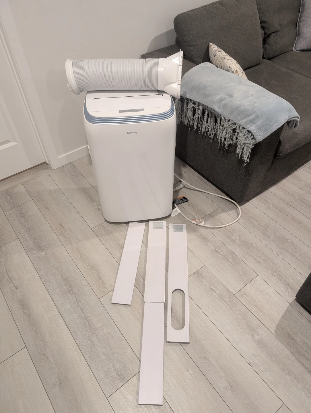 Danby Portable Air Conditioner - photo 2