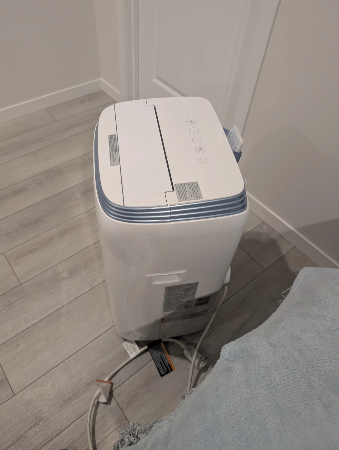 Danby Portable Air Conditioner - photo 4