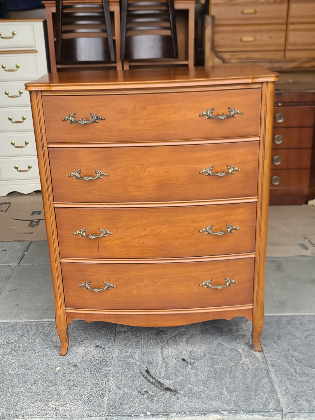 Vintage French Provincial 4-Drawer Dresser