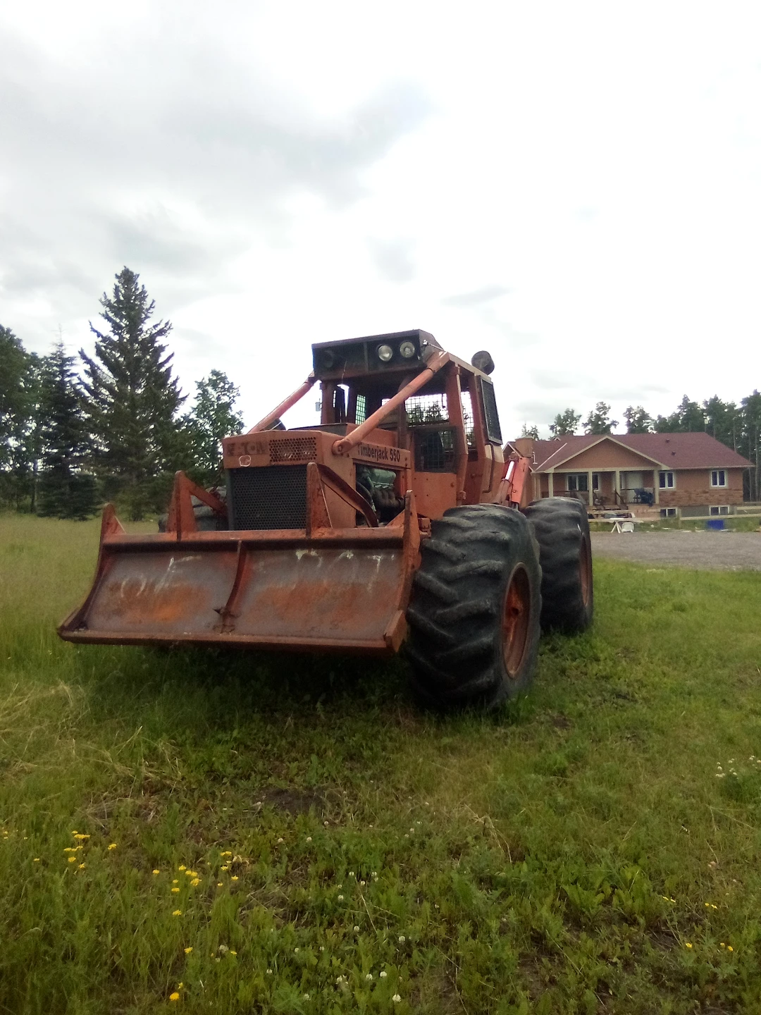 Timberjack 550 Log Skidder - photo 3