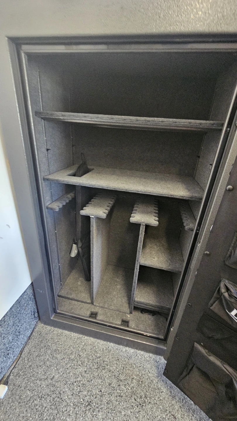 Dakota Safe Company Gun Safe - photo 4