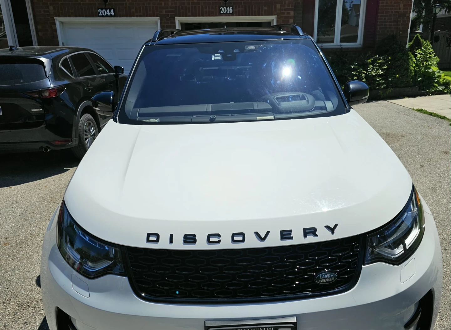 2019 Land Rover Discovery HSE Luxury AWD with winter tyres